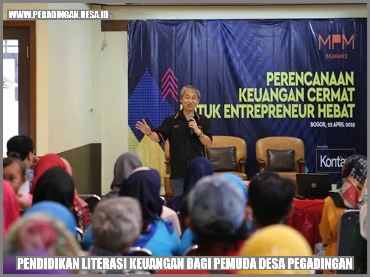 Pendidikan Literasi Keuangan bagi Pemuda Desa Pegadingan